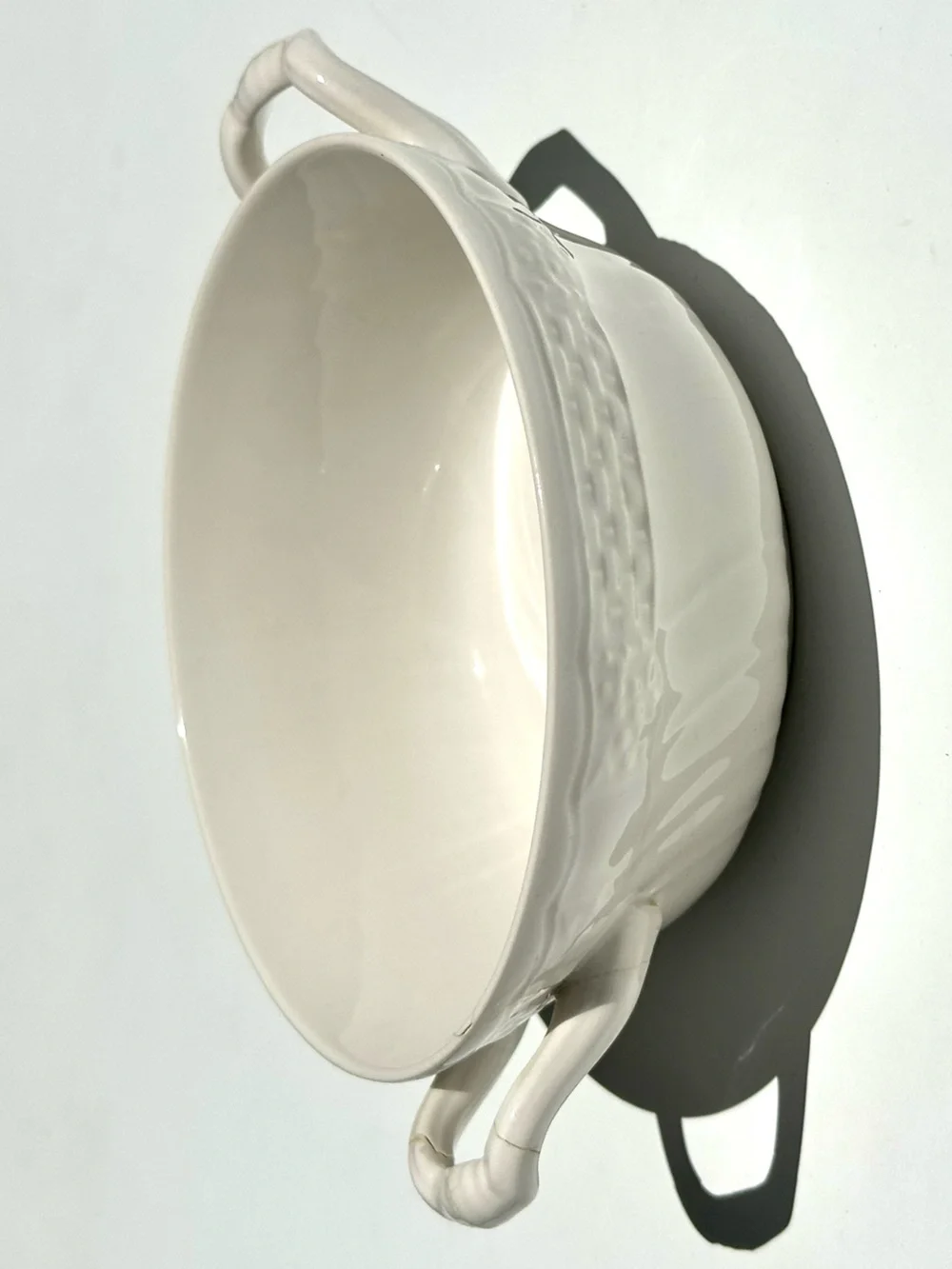 Rare! MIKASA Renaissance White Double-Handled Flat Cream Soup Bowl 4 3/4 repair